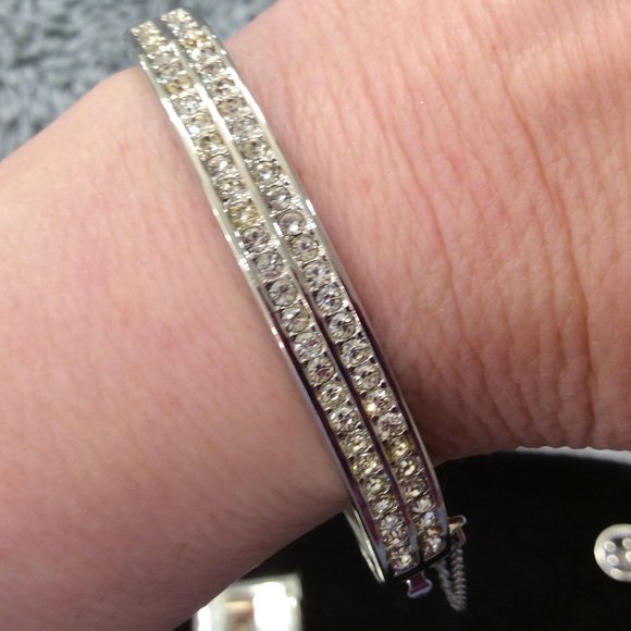 Vintage Swarovski Silver Crystal Bangle Bracelet - Picture 3 of 16